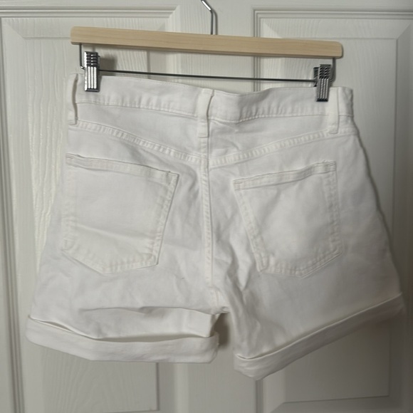 NWT GAP White Jean Shorts for Women size 6 - Picture 4 of 4
